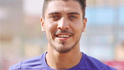 الأهلي يبدأ أولى خطوات رحيل محمد شريف