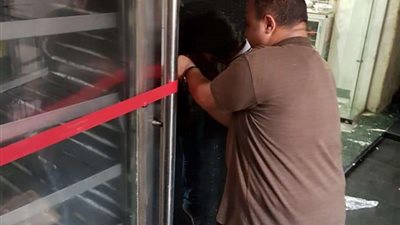 وزير التنمية المحلية يقرر غلق مطعم سوري مسيء لسيدة مصرية بالإسكندرية