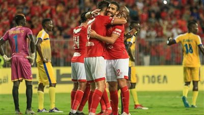 الأهلي يطالب اتحاد الكرة بخطوات فعلية لإيقاف أخطاء التحكيم