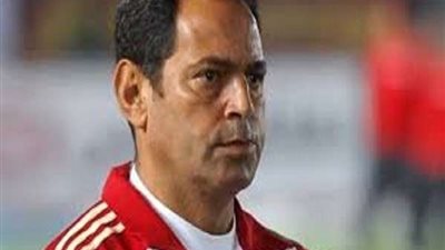 محمود سعد محاضرا بـ