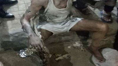 بالصور.. سائق يشعل النيران في نفسه بكفر الدوار