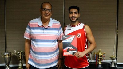 رسميًا.. الأهلي يعلن تعاقده مع إيهاب أمين