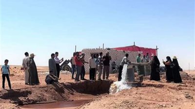 بدء أعمال حفر بئر الظهير الزراعي بقرية البشندي بالوادي الجديد