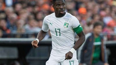 ميلان يكثف مفاوضاته لضم ظهير أيمن توتنهام