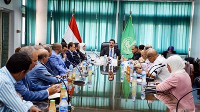 محافظ القليوبية يتابع تنفيذ مبادرة 