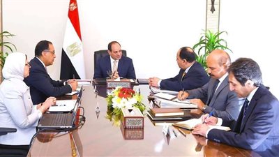 تفاصيل اجتماع السيسي مع رئيس الوزراء بشأن منظومة التأمين الصحي