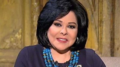 بالفيديو.. إسعاد يونس تكشف حقيقة ارتدائها 