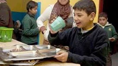 أطفال ومسنين بلا معاناة..