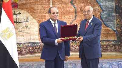 رئيس هيئة قضايا الدولة يشهد حلف اليمين أمام الرئيس السيسي