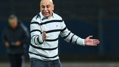 نجم الأهلي السابق يكشف طلبا غريبا من حسام حسن خلال مشاركته غرفة أحد معسكرات الإعداد