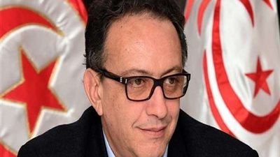 نجل السبسي: تعرضت لمعاملة غير لائقة والعبث بأغراضي في المطار