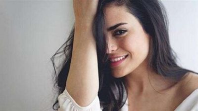 أسماء جلال: سعيدة بكواليس «الأب الروحى2»