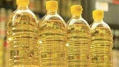 مباحث التموين تضبط 3 طن زيوت غير صالحة بمصر القديمة