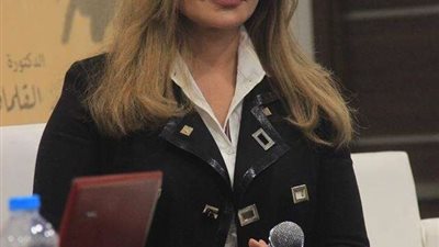 شاهد.. كلمات مؤثرة من ليلى علوي لوالدتها الراحلة