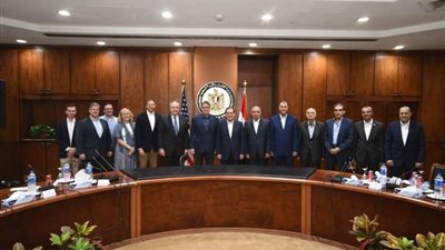 البترول: البدء في حفر بئرين جديدين بدلتا النيل بالبحر المتوسط