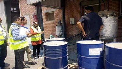 صحة الشرقية: مرور مكثف للسلامة والصحة المهنية على مصانع العاشر وبلبيس