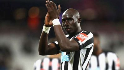 السنغالي ديامي يكشف عن طموحه مع الأهلي بعد نهاية مشواره في إنجلترا