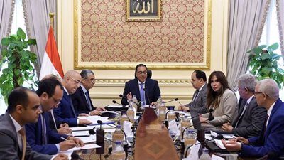 رئيس الوزراء: تنفيذ 954 مشروعًا في 16 محافظة  لخدمة 7.4 مليون مواطن