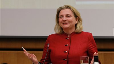 النمسا تحظر رفع علم الإخوان بداية من الشهر المقبل