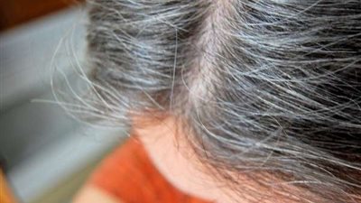 لتحافظ على لون شعرك.. 5 خطوات تؤخر زحف الشيب الأبيض