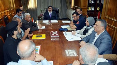 محافظ القليوبية يتابع إجراءات توفيق أوضاع الكنائس والمباني الخدمية التابعة لها