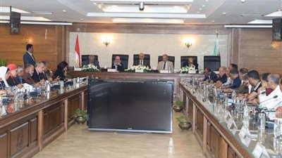 محافظ الجيزة: خطة عاجلة لتطوير المناطق غير المخططة بالتعاون مع صندوق تطوير العشوائيات