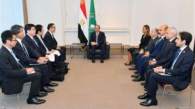 السيسي يلتقي رئيس مجلس إدارة شركة ماروبيني اليابانية