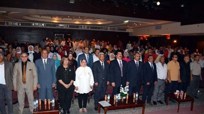 محافظ القليوبية يشارك بإحتفالية قصر ثقافة بنها بالعيد القومي للمحافظة