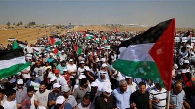 بدء توافد الفلسطينيين للمشاركة في جمعة 