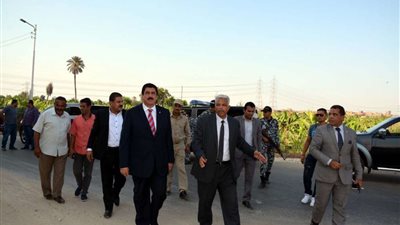 محافظ القليوبية يتفقد طريق مسطرد ومحور الباسوسية