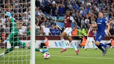 بث مباشر.. مباراة أستون فيلا وكريستال بالاس بالدوري الإنجليزي