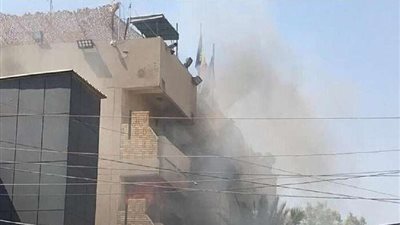 بالصور.. حريق هائل في السفارة الرومانية ببغداد
