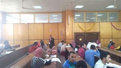 54 طالب وطالبة في 