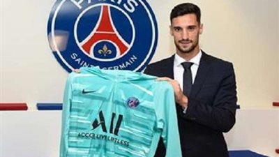 رسميا.. لاعب إشبيلية ينتقل لباريس سان جيرمان على سبيل الإعارة