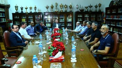 لجنة التخطيط للكرة بالأهلي تجتمع مع فايلر وجهازه المعاون