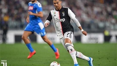 كريستيانو رونالدو يفتتح سجله التهديفي في نابولي بالدوري الإيطالي