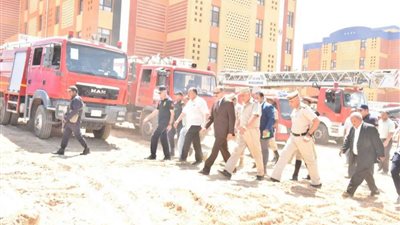 محافظ أسيوط يشهد البروفة النهائية للتدريب الميداني على إدارة مخاطر السيول