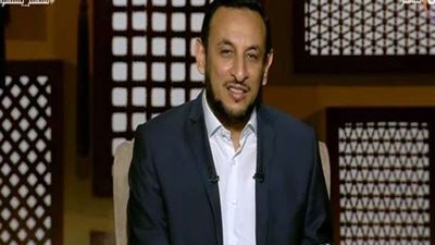داعية إسلامي: المشايخ ليسوا 