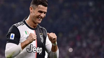 يوفنتوس يحقق فوزا مثيرا على نابولي بالدوري الإيطالي بخطأ عكسي