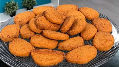 قبل المدارس.. 6 خطوات لتحضير بسكويت الجبنة الشيدر لأطفالك