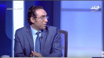 خبير أمن معلومات: الإفراط في استخدام السوشيال ميديا 