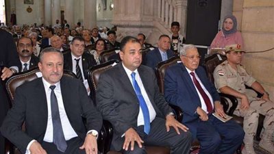 محافظ الإسماعيلية يشهد تجليس الأنبا دانيال لطفى مطرانا للأقباط الكاثوليك