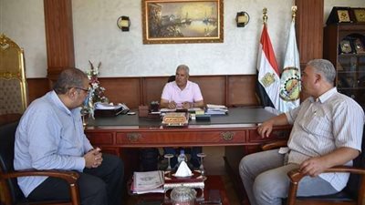 تعليم مطروح: إجراء الكشف الطبي على طلاب سيدي براني بالوحدات الصحية في المدينة