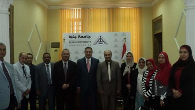 رئيس جامعة بنها يستقبل أعضاء لجنة اختيار المتقدمين لوظائف كلية العلاج الطبيعي