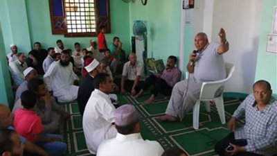 تفاصيل لقاء الزملوط وأهالى مركز  الفرافرة عقب صلاة الجمعة