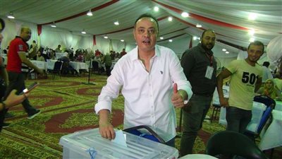 طارق يحيى يدلي بصوته في عمومية الزمالك.. صور