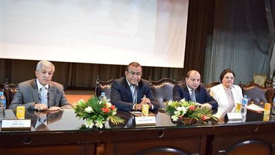 رئيس جامعة بني سويف يشهد احتفال 