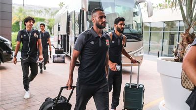 الجهاز الفني للأهلي يكشف عن موعد عودة الفريق من غينيا الاستوائية