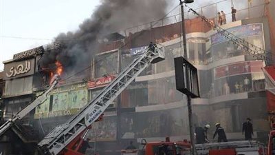 النيابة تنتقل لمعاينة موقع حريق وكالة البلح