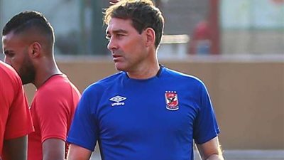 فايلر يعقد جلسة مطولة مع حسام عاشور